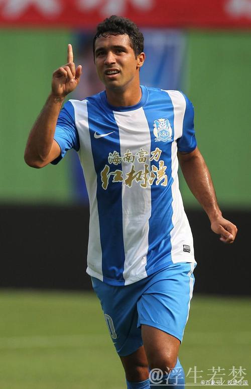 38岁传奇破门再发声：160天后讽热刺，我一个冠军你们还是零