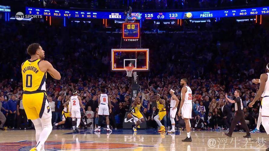 哈利伯顿三分命中引燃主场激情！